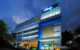 Idoop Hotel Mataram